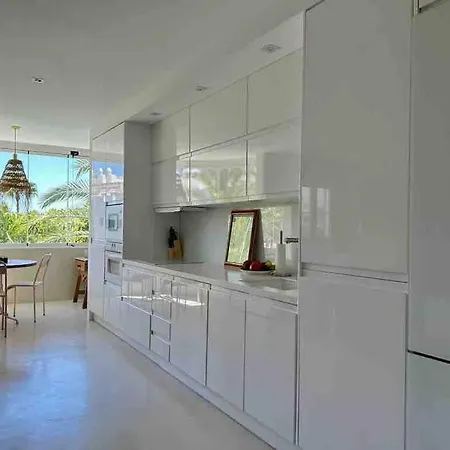 Apartment Modern 2 Bedroom In Real *