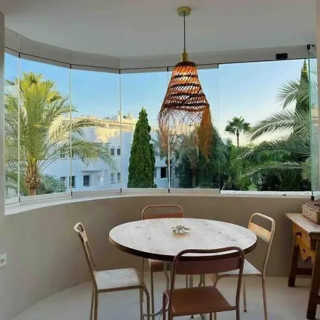 Modern 2 Bedroom In Real Appartement *