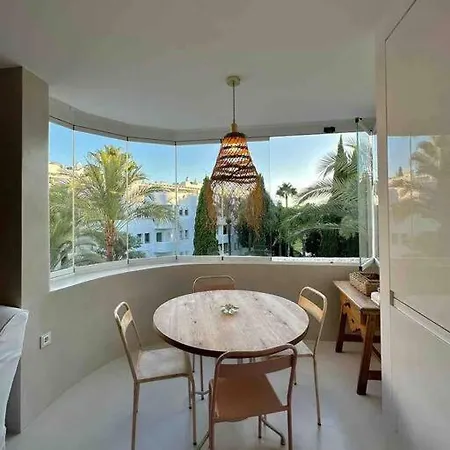 Modern 2 Bedroom In Real Appartement *